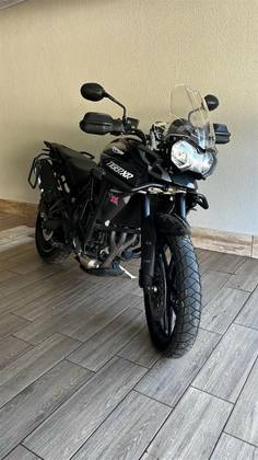TRIUMPH TIGER 800 XR TRIUMPH TIGER 800 XR